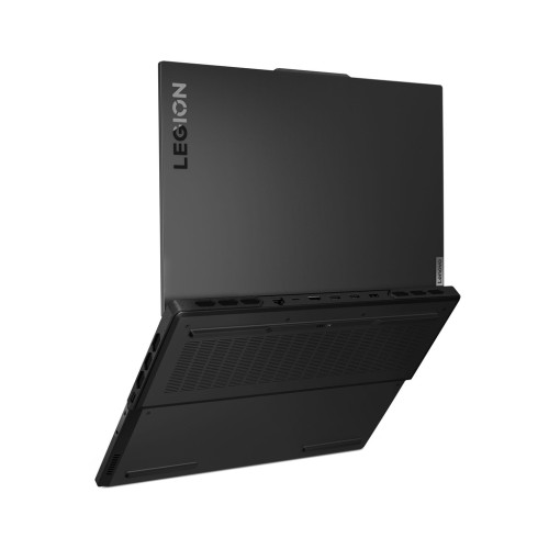 Ноутбук Lenovo Legion Pro 7 (82WQ006SRA)