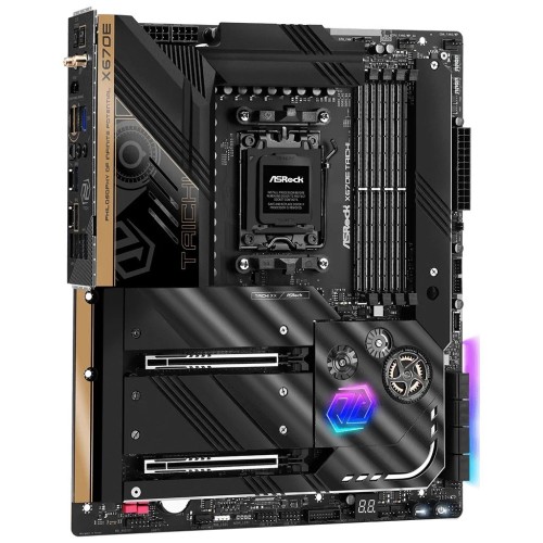 Материнська плата ASRock X670E TAICHI