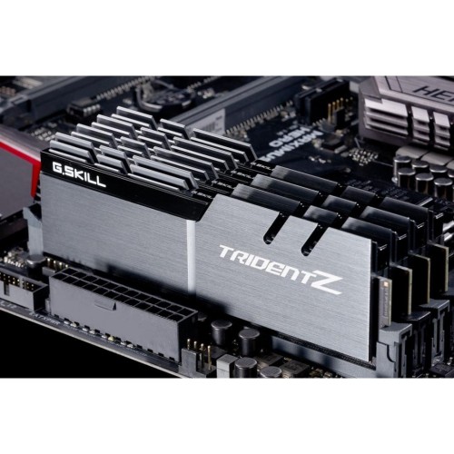 Модуль памяті для компютера DDR4 32GB (2x16GB) 3200 MHz Trident Z G.Skill (F4-3200C14D-32GTZ)