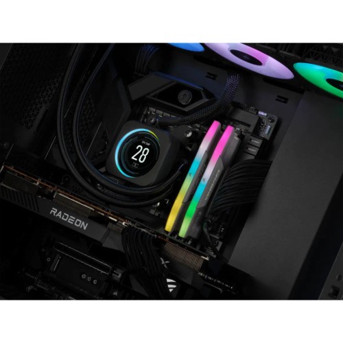 Модуль памяті для компютера DDR5 32GB (2x16GB) 6000 MHz Vengeance RGB Black Corsair (CMH32GX5M2B6000C40)