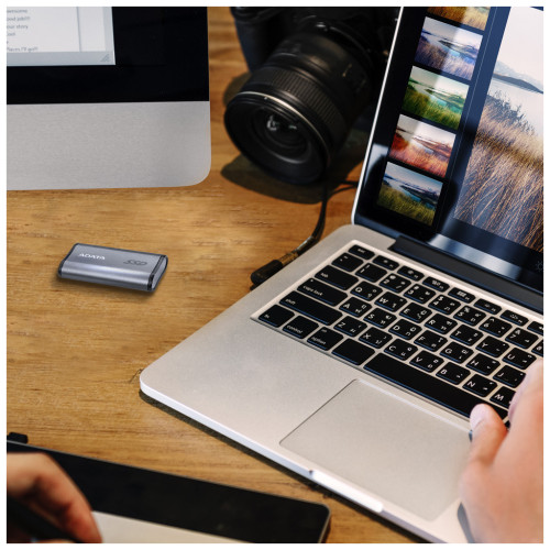 Накопичувач SSD USB 3.2 4TB SE880 ADATA (AELI-SE880-4TCGY) Накопичувач SSD USB 3.2 4TB SE880 ADATA (AELI-SE880-4TCGY)