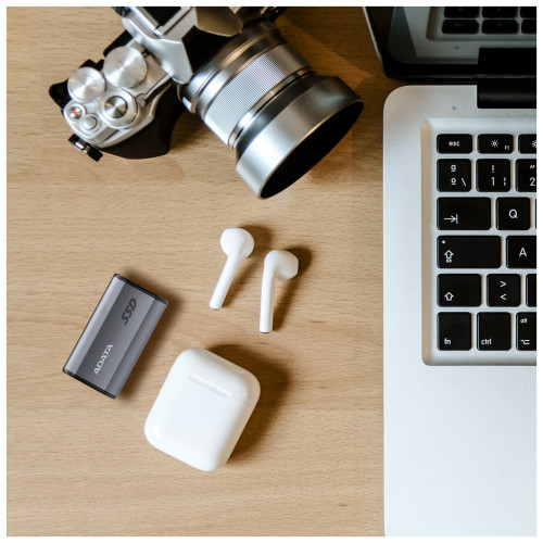 Накопичувач SSD USB 3.2 4TB SE880 ADATA (AELI-SE880-4TCGY) Накопичувач SSD USB 3.2 4TB SE880 ADATA (AELI-SE880-4TCGY)